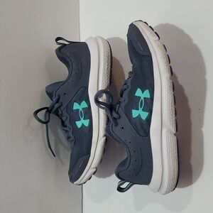 Girl's Size 6 Under Armour  Sneakers Assert 10 Downpour Gray Violet Comet Green